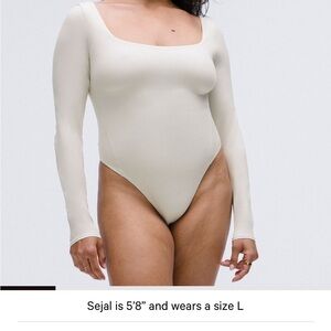 Lululemon Athletica Cream Long Sleeve Top